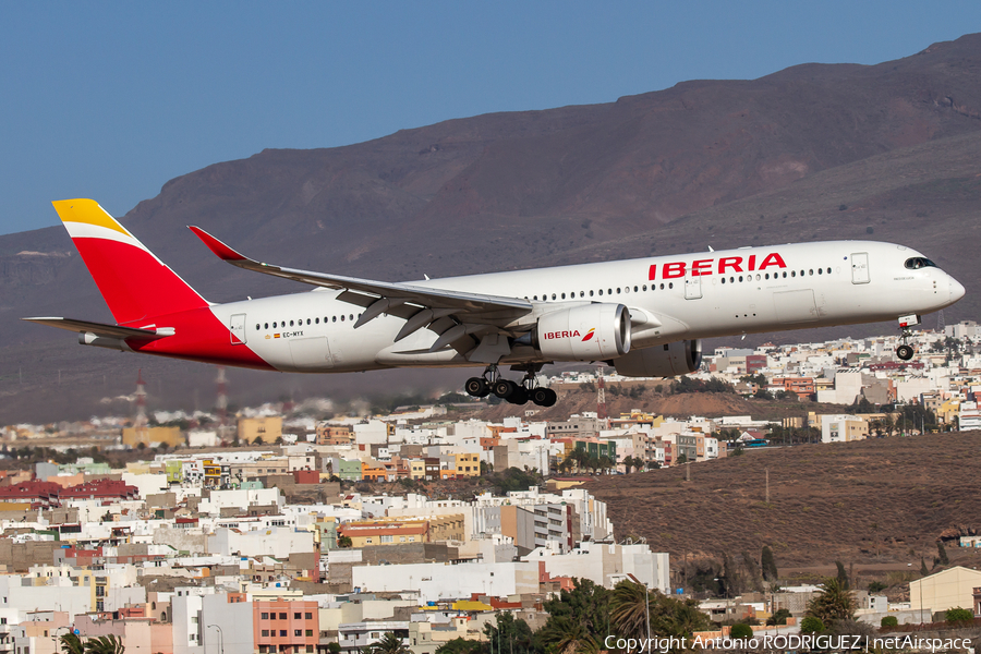 Iberia Airbus A350-941 (EC-MYX) | Photo 395010