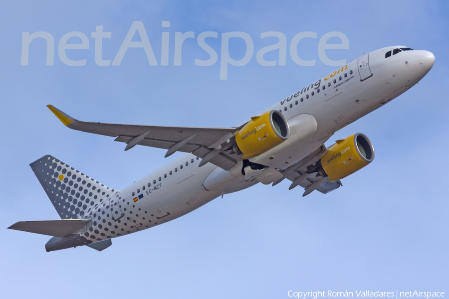 Vueling Airbus A320-271N (EC-MZT) | Photo 422414