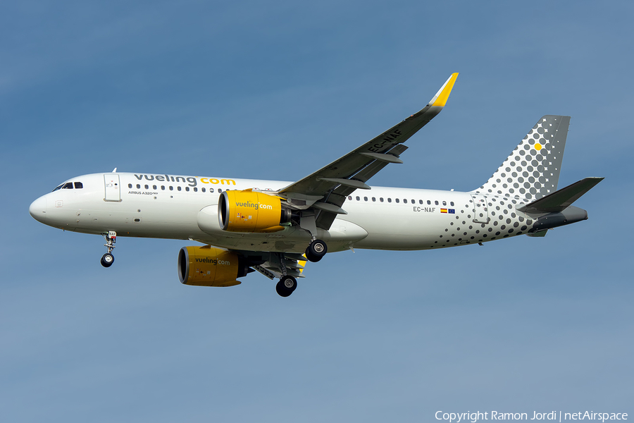 Vueling Airbus A320-271N (EC-NAF) | Photo 284823