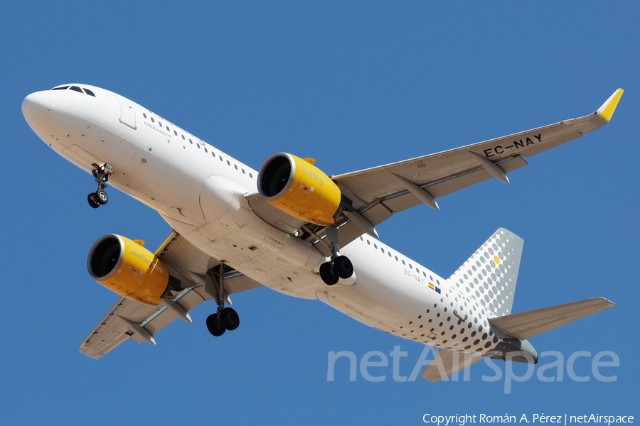 Vueling Airbus A320-271N (EC-NAY) | Photo 564621