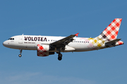 Volotea Airbus A319-112 (EC-NBD) at  Madrid - Barajas, Spain