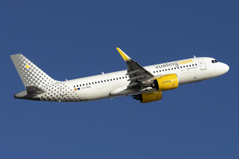 Vueling Airbus A320-271N (EC-NDB) at  Barcelona - El Prat, Spain