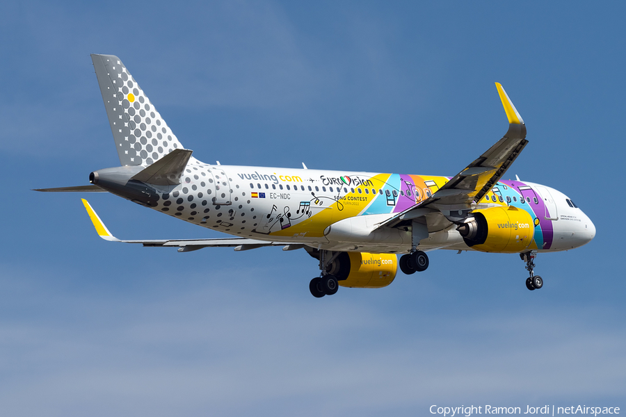 Vueling Airbus A320-271N (EC-NDC) | Photo 505445