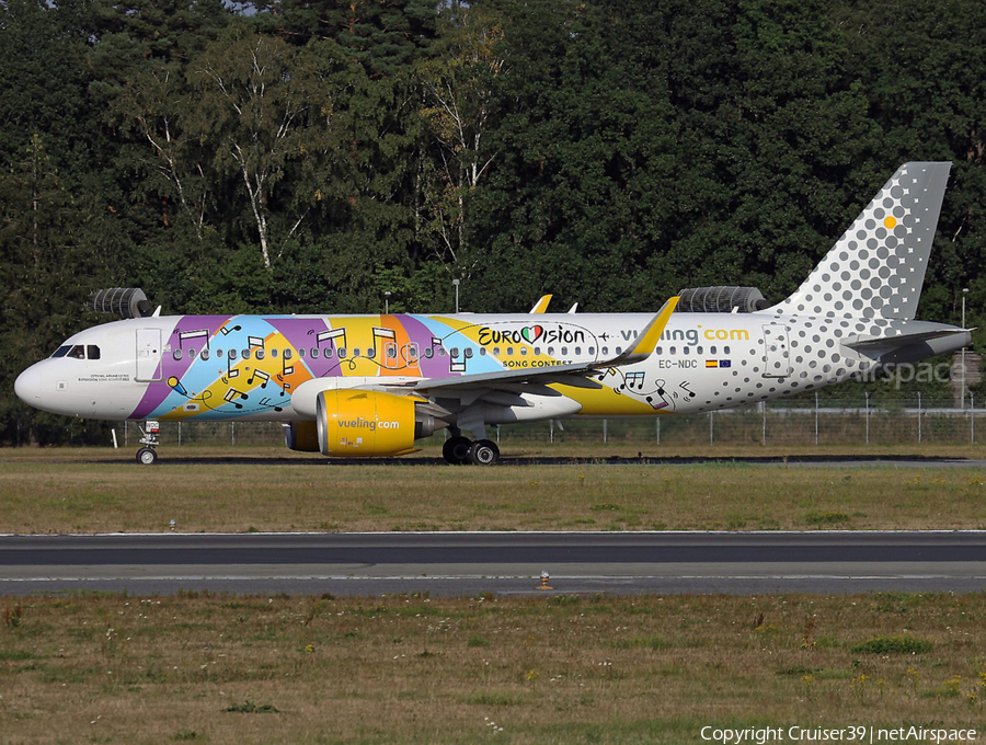Vueling Airbus A320-271N (EC-NDC) | Photo 541352