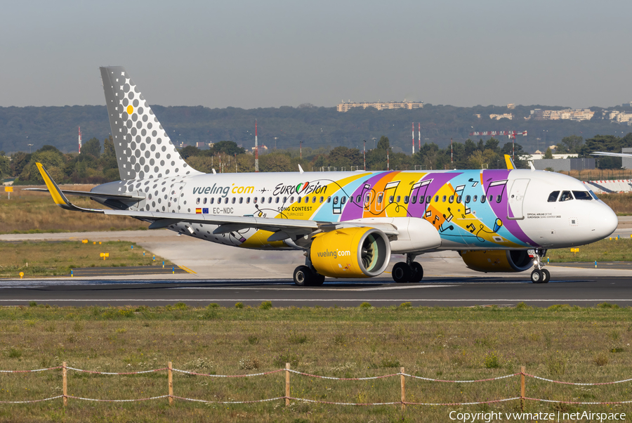 Vueling Airbus A320-271N (EC-NDC) | Photo 527830