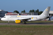 Vueling Airbus A319-112 (EC-NGB) at  Hamburg - Fuhlsbuettel (Helmut Schmidt), Germany