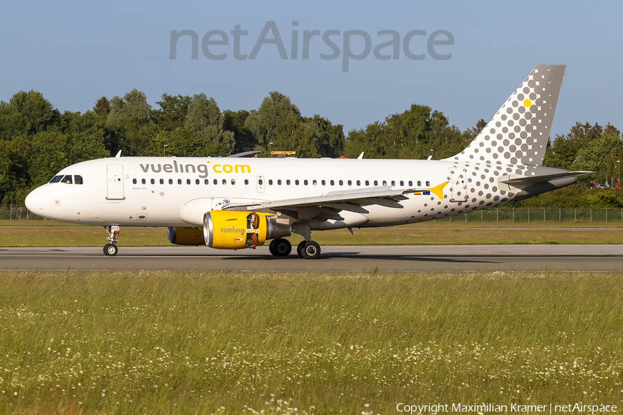 Vueling Airbus A319-112 (EC-NGB) | Photo 521796