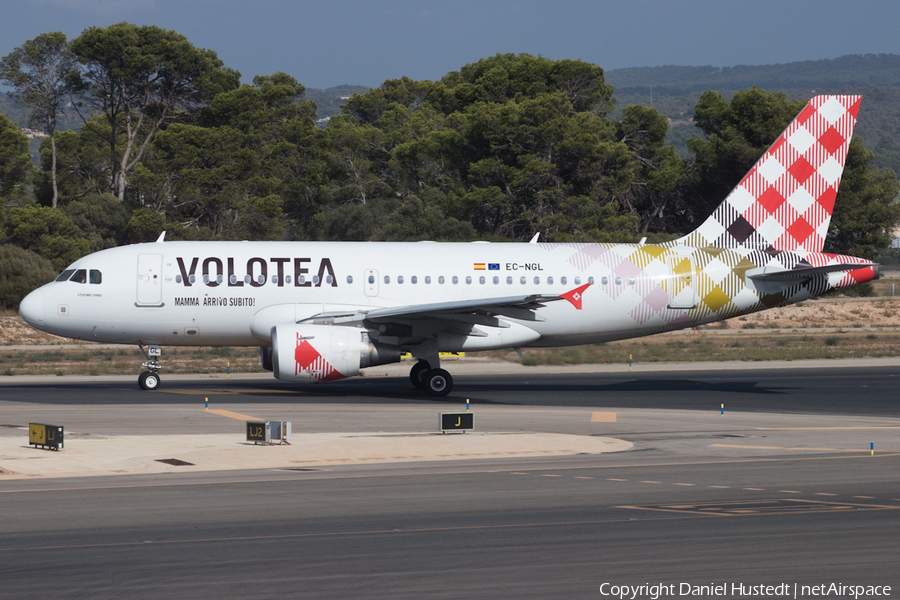 Volotea Airbus A319-112 (EC-NGL) | Photo 536552