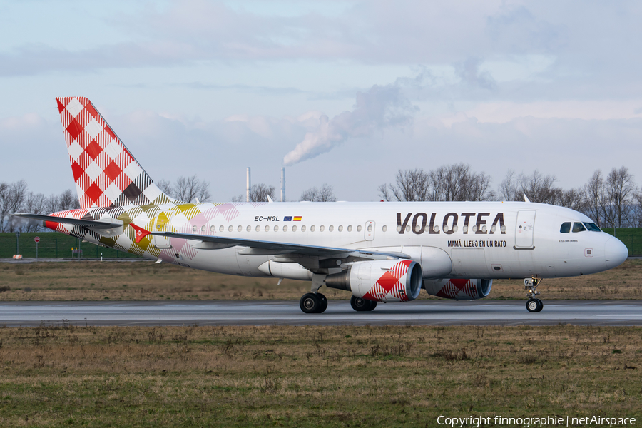 Volotea Airbus A319-112 (EC-NGL) | Photo 425819