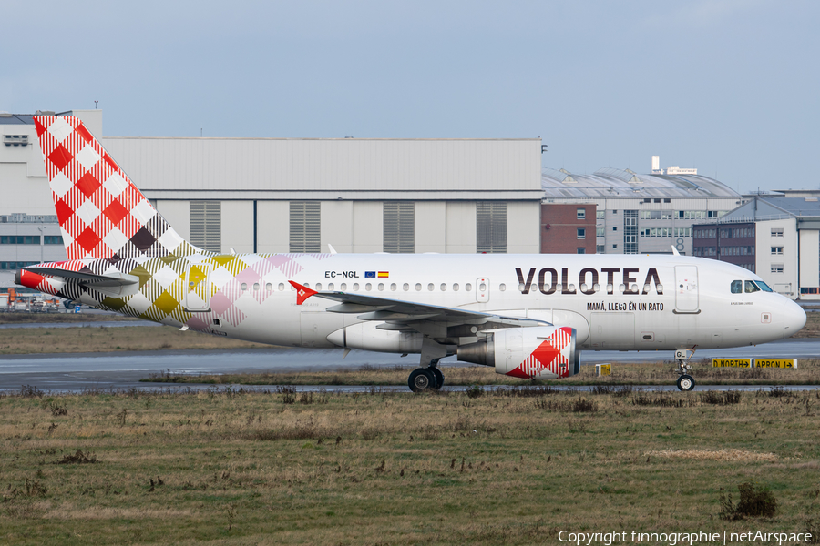 Volotea Airbus A319-112 (EC-NGL) | Photo 425820