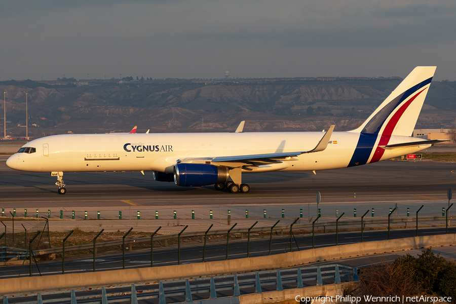 Cygnus Air Boeing 757-223(PCF) (EC-NHF) | Photo 377031