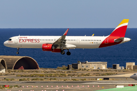 Iberia Express Airbus A321-251NX (EC-NIA) at  Gran Canaria, Spain