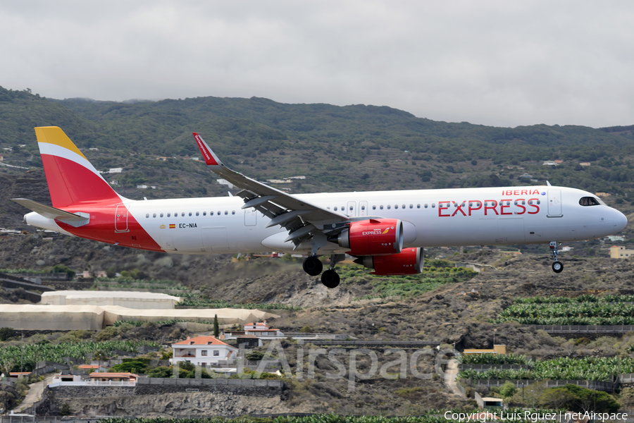 Iberia Express Airbus A321-251NX (EC-NIA) | Photo 406729