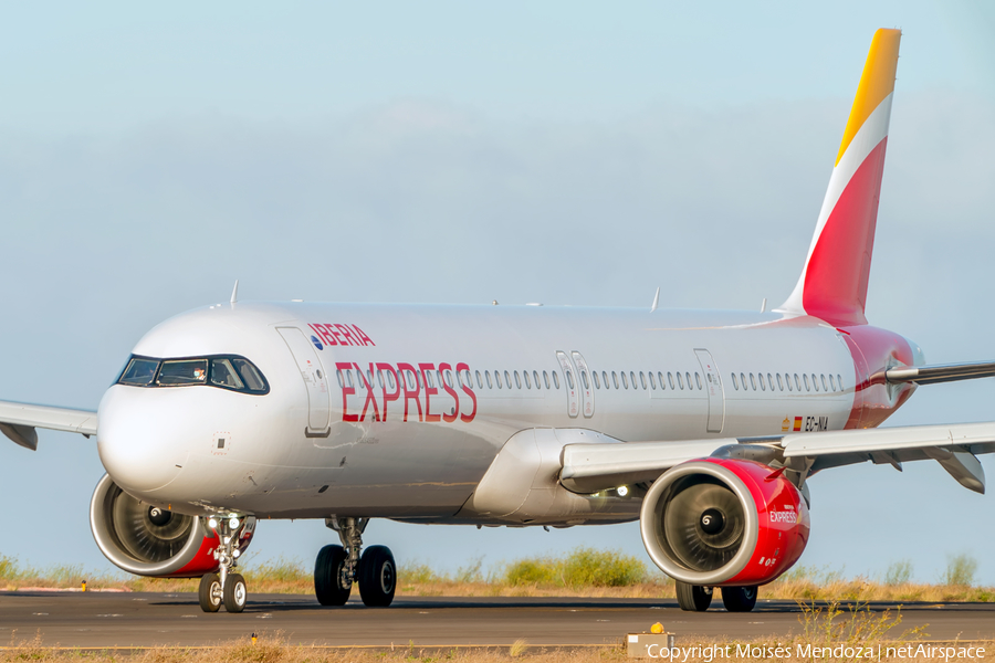 Iberia Express Airbus A321-251NX (EC-NIA) | Photo 398940