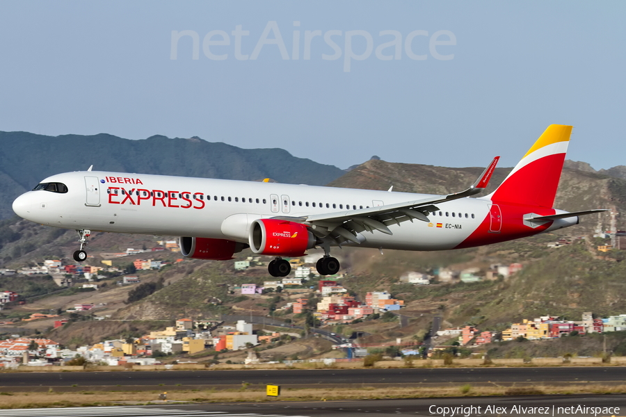 Iberia Express Airbus A321-251NX (EC-NIA) | Photo 403333