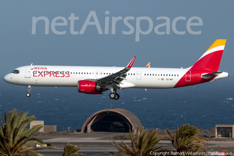 Iberia Express Airbus A321-251NX (EC-NIF) | Photo 404193