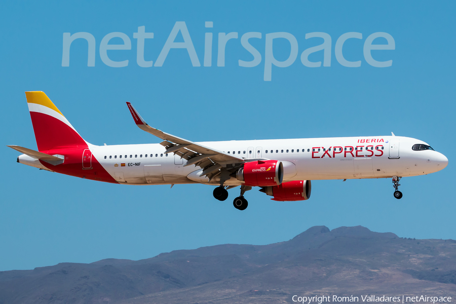 Iberia Express Airbus A321-251NX (EC-NIF) | Photo 450472