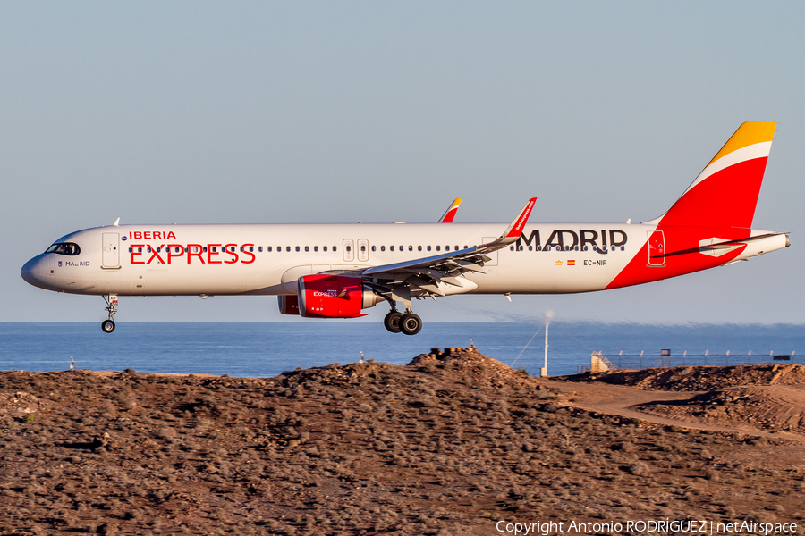 Iberia Express Airbus A321-251NX (EC-NIF) | Photo 487066