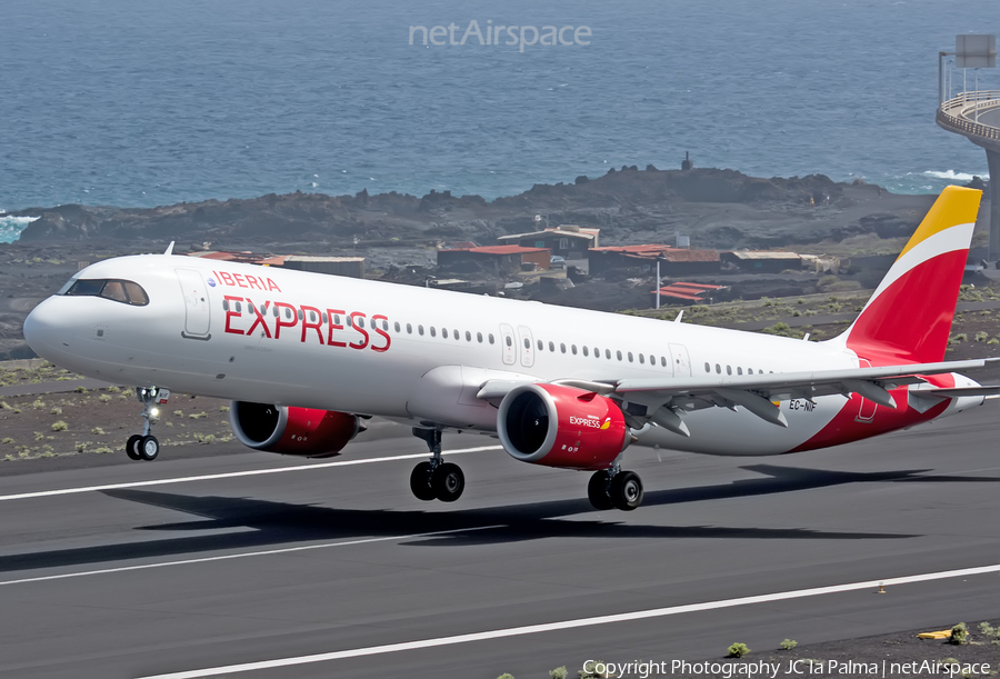 Iberia Express Airbus A321-251NX (EC-NIF) | Photo 406387