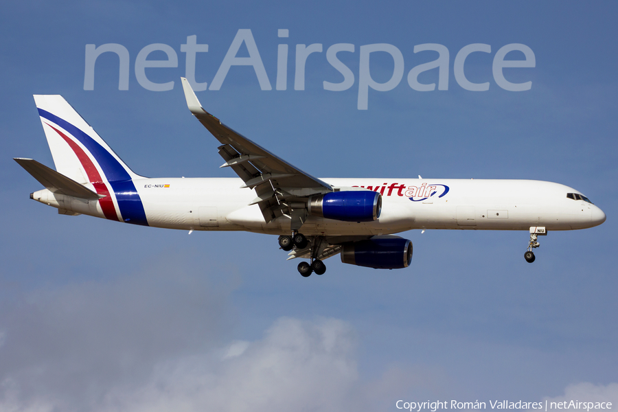 Swiftair Boeing 757-223(PCF) (EC-NIU) | Photo 417606