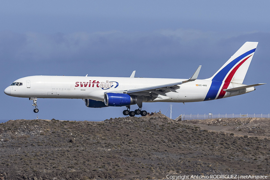 Swiftair Boeing 757-223(PCF) (EC-NIU) | Photo 633219