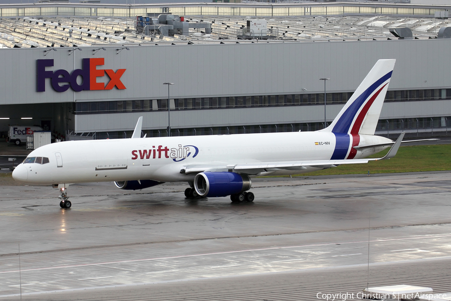 Swiftair Boeing 757-223(PCF) (EC-NIV) | Photo 415897