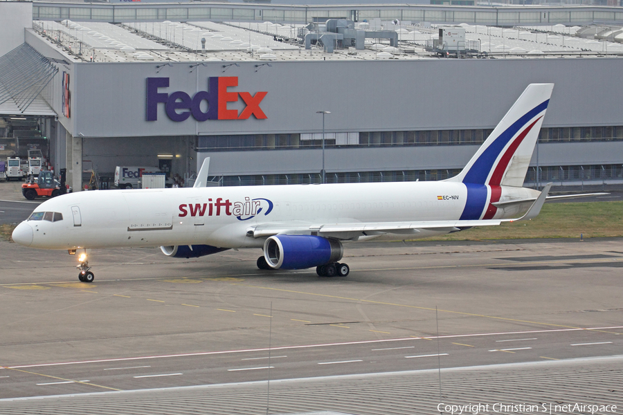 Swiftair Boeing 757-223(PCF) (EC-NIV) | Photo 490285