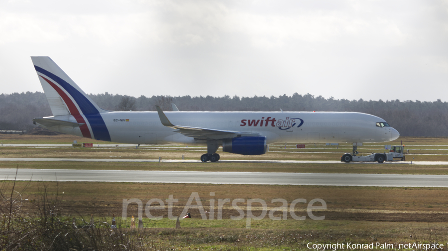 Swiftair Boeing 757-223(PCF) (EC-NIV) | Photo 495485