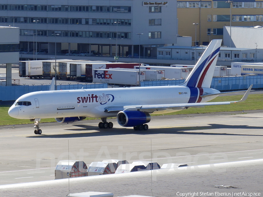 Swiftair Boeing 757-223(PCF) (EC-NIV) | Photo 504675