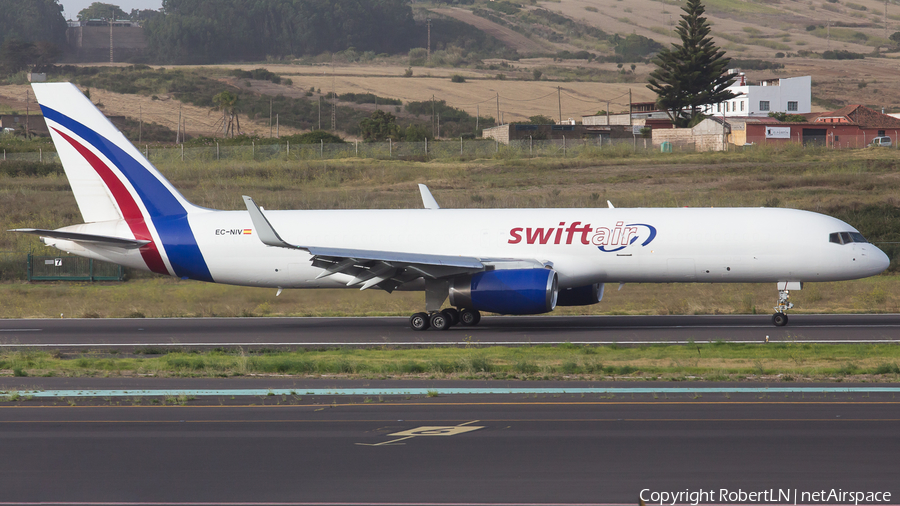 Swiftair Boeing 757-223(PCF) (EC-NIV) | Photo 592613