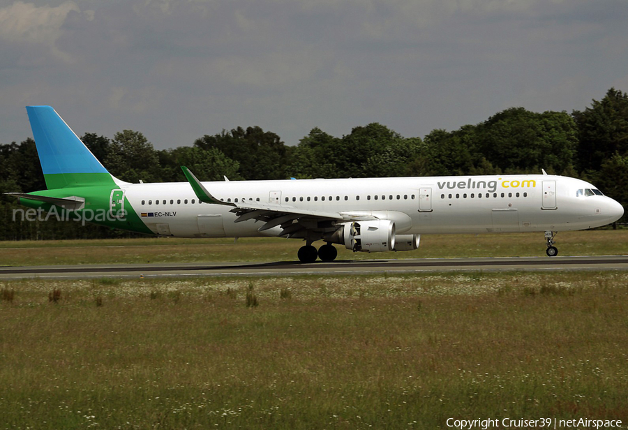 Vueling Airbus A321-211 (EC-NLV) | Photo 528711