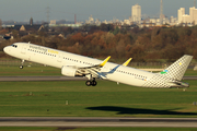 Vueling Airbus A321-211 (EC-NLX) at  Dusseldorf - International, Germany