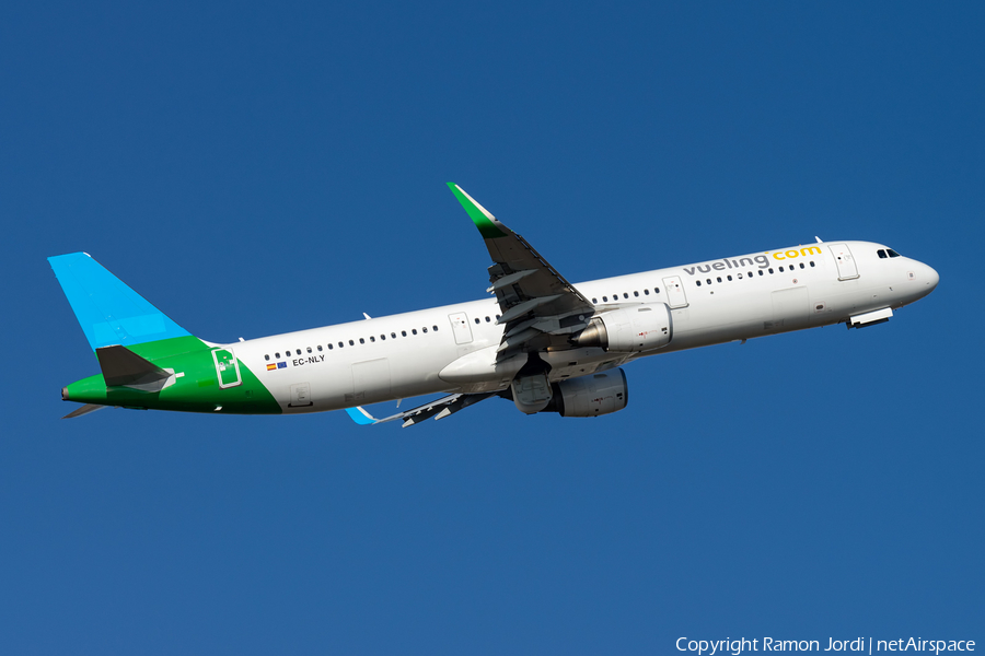 Vueling Airbus A321-211 (EC-NLY) | Photo 493454
