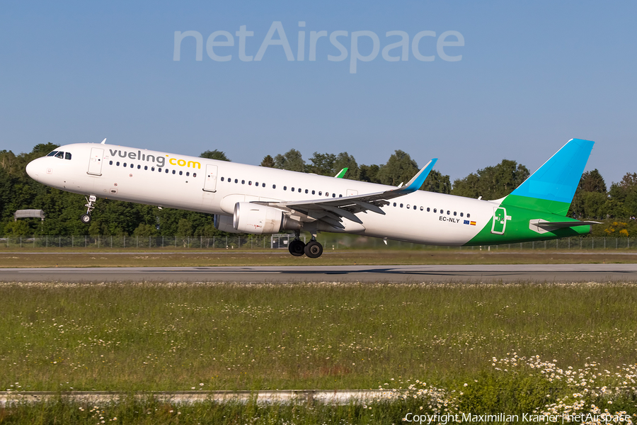 Vueling Airbus A321-211 (EC-NLY) | Photo 521575
