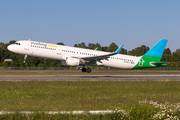 Vueling Airbus A321-211 (EC-NLY) at  Hamburg - Fuhlsbuettel (Helmut Schmidt), Germany