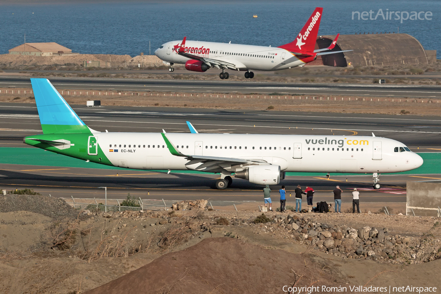 Vueling Airbus A321-211 (EC-NLY) | Photo 496100