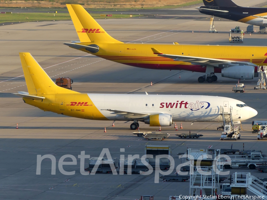 DHL (Swiftair) Boeing 737-406(SF) (EC-NMK) | Photo 649155