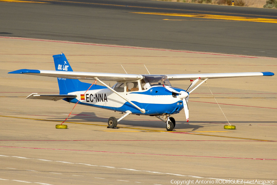 Blue Team Flight School Cessna 172N Skyhawk (EC-NNA) | Photo 493931