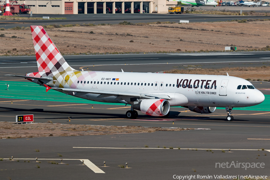 Volotea Airbus A320-214 (EC-NOY) | Photo 600413