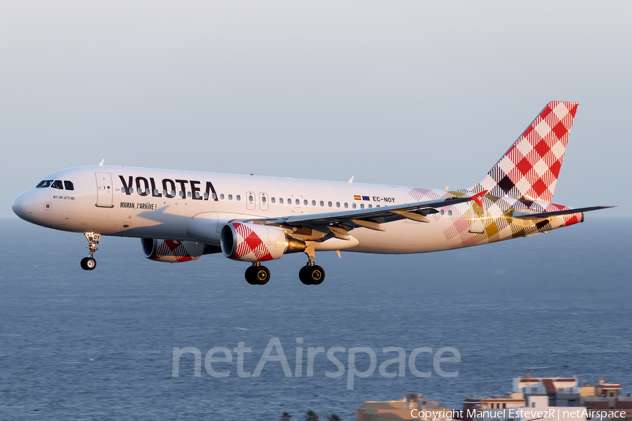 Volotea Airbus A320-214 (EC-NOY) | Photo 454158