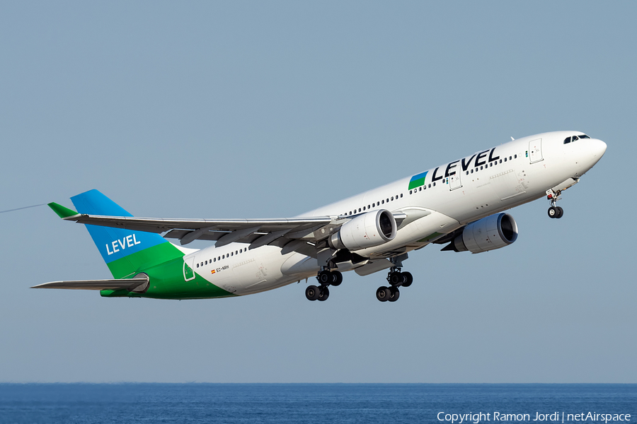 Level Airbus A330-202 (EC-NRH) | Photo 518447