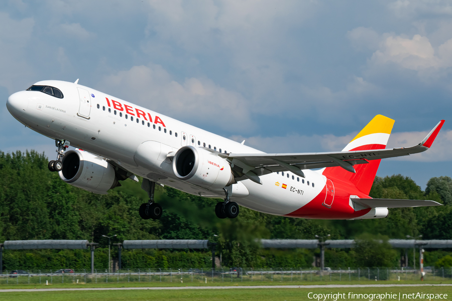 Iberia Airbus A320-251N (EC-NTI) | Photo 581599