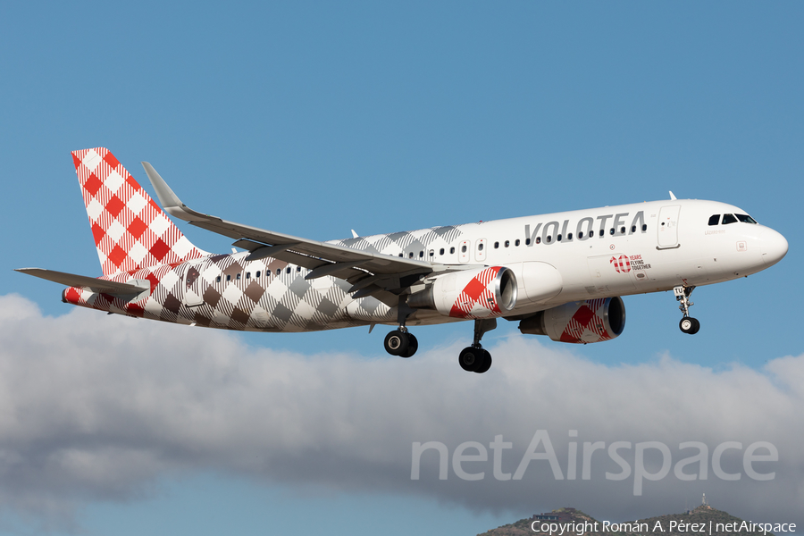 Volotea Airbus A320-214 (EC-NTU) | Photo 535647