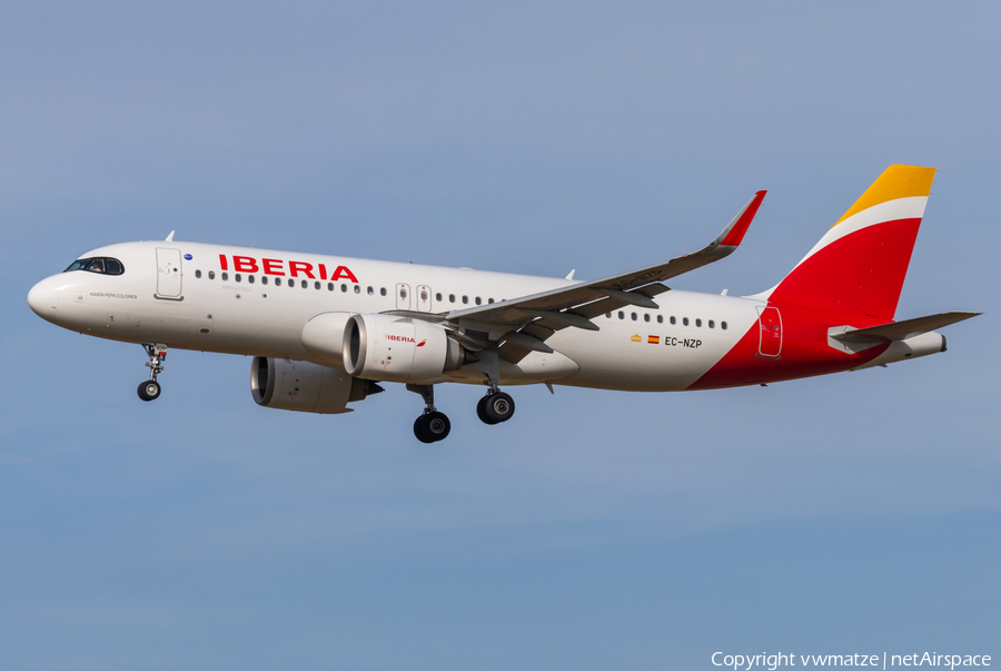Iberia Airbus A320-251N (EC-NZP) | Photo 593818