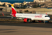 Iberia Express Airbus A321-271NX (EC-OAU) at  Gran Canaria, Spain