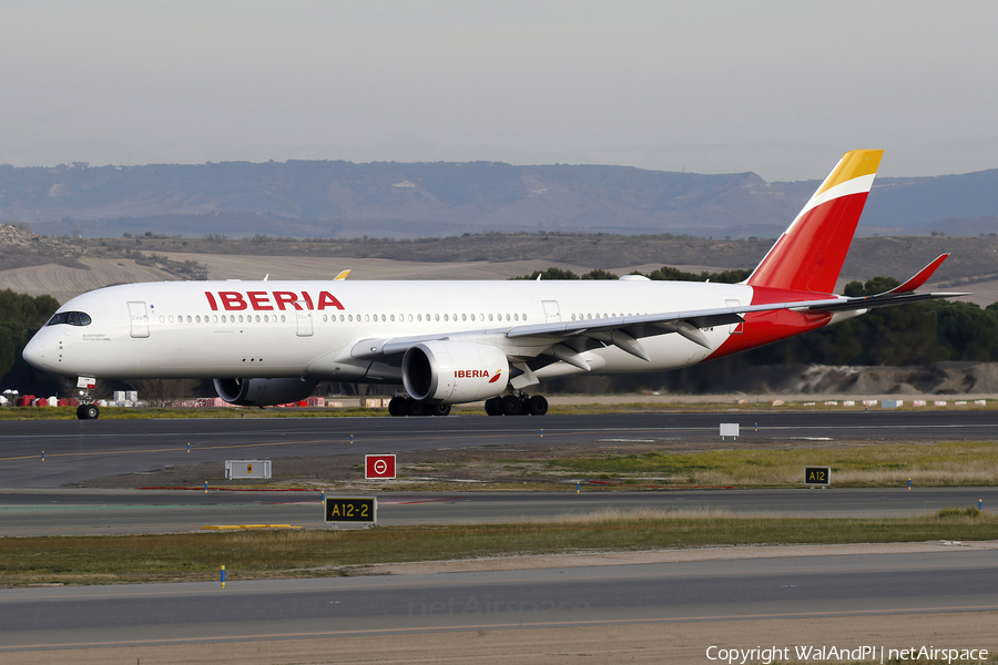 Iberia Airbus A350-941 (EC-OFM) | Photo 667599