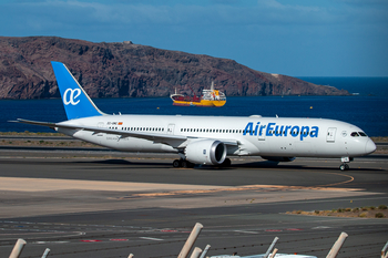 Air Europa Boeing 787-9 Dreamliner (EC-OMC) at  Gran Canaria, Spain