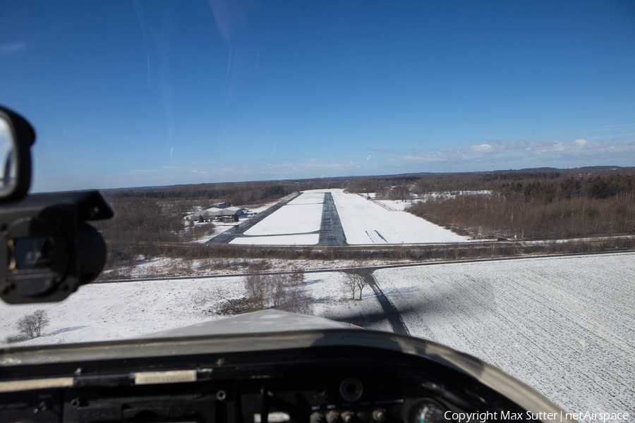 Aviation photo 557697