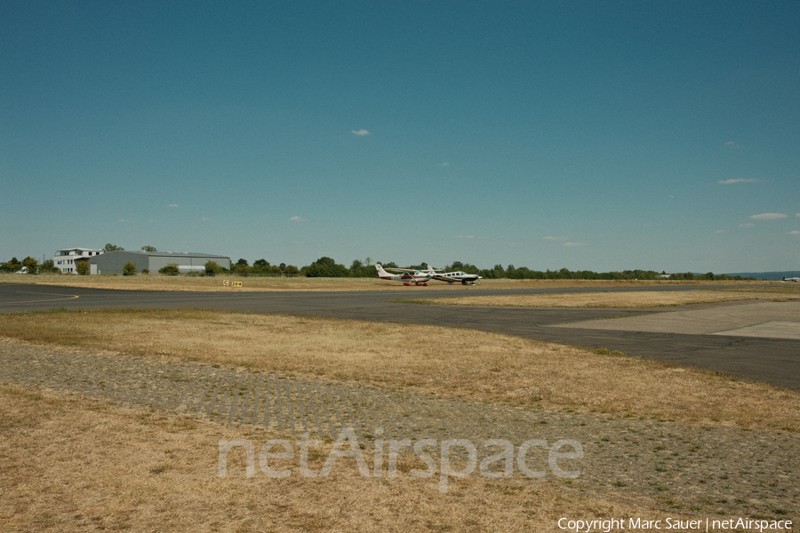 Aviation photo 521080