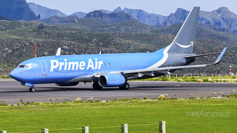 Amazon Prime Air (ASL Airlines Ireland) Boeing 737-86Q(SF) (EI-AZD) at  Tenerife Norte - Los Rodeos, Spain